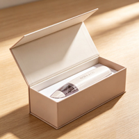 Boîte cadeau rigide pliable magnétique blanche avec logo personnalisé, insert en EVA pour l'emballage de produits électroniques et d'appareils de beauté