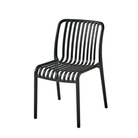 Chaise de salle à manger pivotante de style victorien avec structure en plastique et revêtement en acrylique - Multi-usages pour hôtel, maison, restaurant, salle à manger extérieure