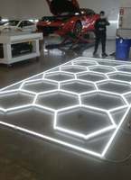 Lampes de garage hexagonales à LED pour atelier et bureau Conception en nid d'abeille sans scintillement pour hôtels