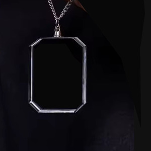 Dropshipping Gift Laser Engraved Crystal Necklace Custom Glass Photo Memorial Pendant