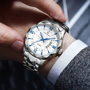 Montre à quartz Caven Denton en acier inoxydable pour homme, analogique, résistante à l'eau 3BAR, calendrier lumineux, date, fermoir caché, bracelet de 21 cm - Product Image 3