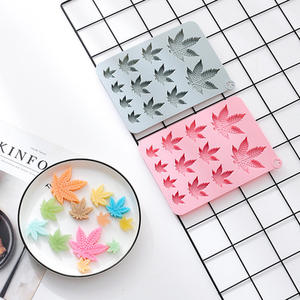 قالب سيليكون لصنع الشوكولاتة والبودنغ على شكل أوراق القيقب بـ 12 تجويف، أداة خبز منزلية الصنع، قالب كعك الأرز - Product Image 5