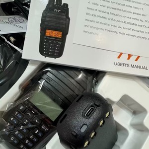 วิทยุสื่อสาร TyT Th-8000D Uv แบบสองย่านความถี่ แบตเตอรี่ 3600 มิลลิแอมป์ ระยะ 5 กม. 10 กม. พอร์ต Type C พร้อมหน้าจอแสดงผล - Product Image 1