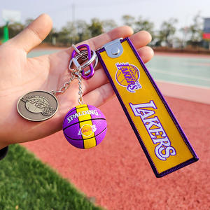 Llavero de equipo de baloncesto con correa de tela, insignia metálica 3D de baloncesto, artículos para aficionados, colgante para mochila - Product Image 3