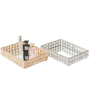 <span class=keywords><strong>Vassoio</strong></span> Moderno in Cristallo <span class=keywords><strong>e</strong></span> Vetro Dorato per Trucchi <span class=keywords><strong>e</strong></span> Gioielli con Design Decorativo per la Casa - Product Image 1