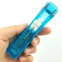 Nieuw Product 2022 Mini Plastic Push Papier Nietmachine Papier Clipper Nietmachine Push Clip