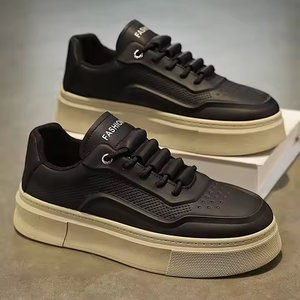 Nouvelles chaussures de course décontractées pour hommes en maille tricotée, semelle souple, ultra légères, antidérapantes, tendance intemporelle - Product Image 2