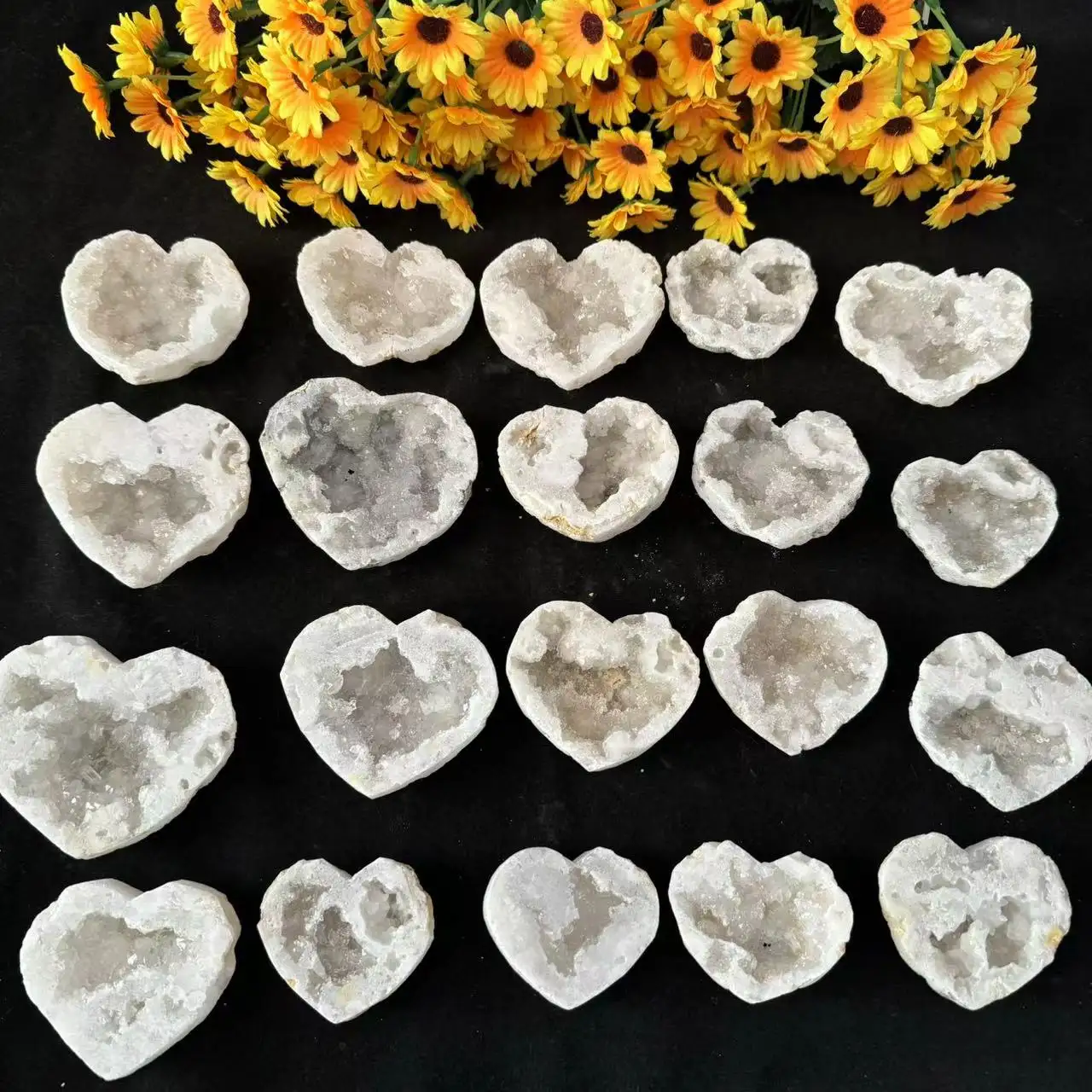 Wholesale Natural Energy Crystal White Agate Durzy Heart For Home Decoration