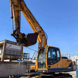 รถขุดไฮดรอลิกมือสองคุณภาพสูง Hyundai 210W-9 ขนาด 21 ตัน พร้อมเครื่องยนต์ Cummins สำหรับงานก่อสร้าง - Product Image 5