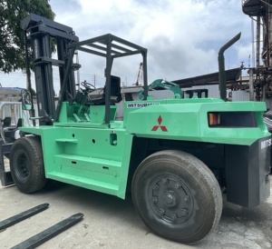 FD2.5/3/4/5/7/10/15/16/25/30-Ton Diesel d'occasion MITSUBISHI FD150 Chariot élévateur avec trois maîtres à vendre avec moteur ISUZU - Product Image 4