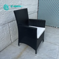 Vente en gros d'usine : Chaise de salle à manger moderne en aluminium et rotin PE et table avec plateau en bois de teck pour usage extérieur en hôtel