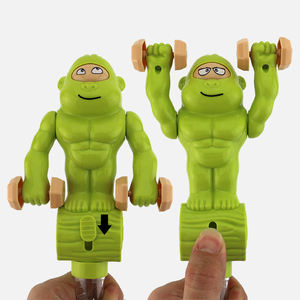 Cara divertida que cambia gorila levantamiento de pesas mancuerna juguete caramelo - Product Image 5