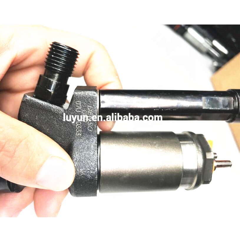 Common rail fuel injector 095000-1030, 095000-1031 for K13C 23910-1044, 23910-1045