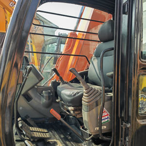 Mini-excavatrice sur chenilles Hitachi ZX70 d'occasion, d'origine, d'occasion, équipement de construction hydraulique, faible nombre d'heures de travail - Product Image 5