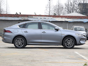 BYD 2025 Qin L Dm-i 120km Leader gris Vehículo eléctrico de nueva energía con excelente rendimiento Caja de cambios automática Tipo de combustible híbrido - Product Image 4