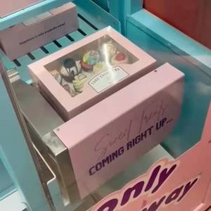 Haloo Máy bán hàng tự động Nhà cung cấp công suất lớn cupcake ATM cupcake Máy bán hàng tự động với điện lạnh và hệ thống thang máy - Product Image 4