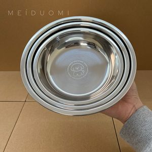 Plato de Acero Inoxidable Redondo con Diseño de Oso de Dibujos Animados, Apto para Alimentos, Multiusos, con Fondo Plano, para Comidas de Hotel, Café y Té - Product Image 2