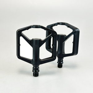 Pédales de vélo en alliage d'aluminium noir de haute qualité avec clous non amovibles - Product Image 4
