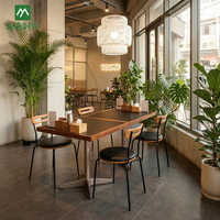 Meubles de gros pour hôtels et restaurants : Table et chaise de salle à manger modernes et écologiques pour café, avec structure métallique et plateau en pierre frittée
