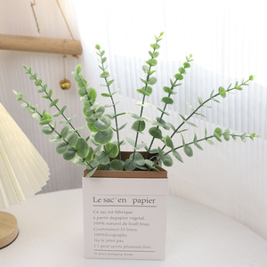 Qingyu Chronicle - Hojas Artificiales de Eucalipto, Ramas Individuales Verdes, Goma Suave, Decoración para el Hogar, Accesorios para Bodas - Product Image 3