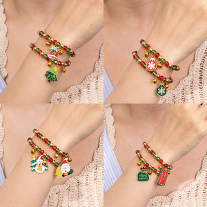 Pulsera de cristal con cuentas rojas y verdes, amuleto navideño, joyería unisex, diseño moderno D1134 - Product Image 2