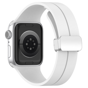 Correa de Reloj Deportiva Ajustable de Silicona para <span class=keywords><strong>IWatch</strong></span> Serie 8 <span class=keywords><strong>Ultra</strong></span> con Hebilla Plegable Plateada o Negra - Product Image 4