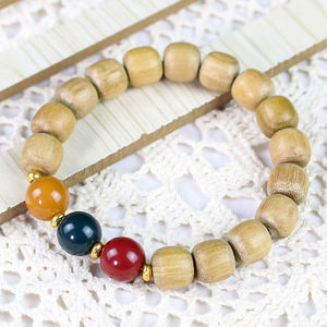 Bracelet en bois laiteux, perles baril 10x11mm, bijoux unisexe pour couple, motif feux de circulation, à porter au quotidien, objet de collection culturel - Product Image 3