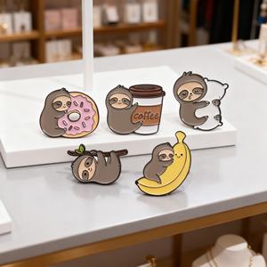 เข็มกลัดรูปโดนัทกล้วยลายการ์ตูนสลอธสุดน่ารัก สินค้าขายดี งานสั่งทำได้ ใช้ได้หลากหลาย ตกแต่งเสื้อผ้าได้ - Product Image 2