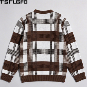 Pull tricoté à carreaux style Old Money, marron crème, col rond épais, rétro, vente en gros - Product Image 5