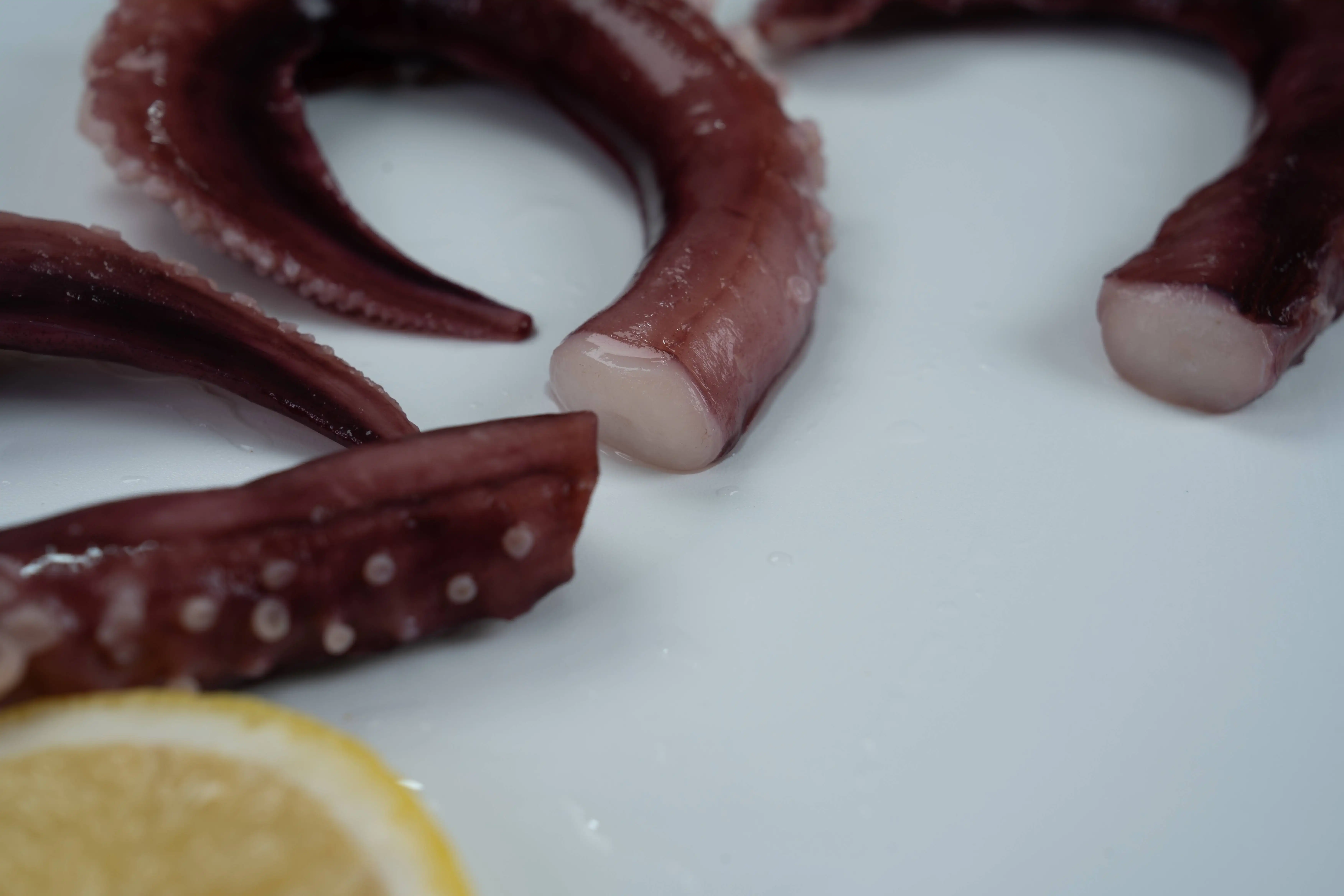Conseils d'organes sexuels de calmar congelé Offre Spéciale IQF diverses pièces comprenant l'anneau de tentacule fleur sacs de sel calamars aventures culinaires
