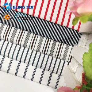 <span class=keywords><strong>Taffetas</strong></span> floral <span class=keywords><strong>imprimé</strong></span> à séchage rapide léger de haute qualité 100% tissu de vêtements de sport en polyester avec doublure tissée pour garçons et filles - Product Image 2