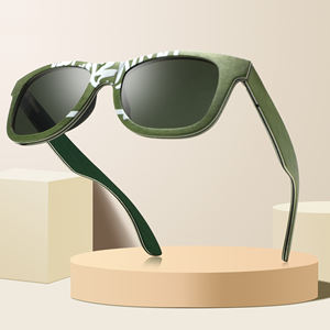 2024 nuances en bois planche à roulettes lunettes de soleil pour hommes nouveauté logo personnalisé lunettes de soleil écologique recyclé en vrac bois lunettes de soleil - Product Image 3