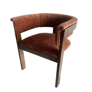 Chaises de salle à manger en bois de caoutchouc avec cadre en tissu bouclé de luxe et tissu en polyester recyclé David - Product Image 1