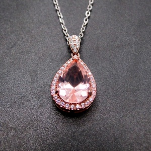 Joyería de Plata de Ley 925 Chapada en Oro Rosa, Circonita Cúbica, Halo, Forma de Pera, Colgante de Morganita - Product Image 5