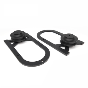 Kit de quincaillerie réglable <span class=keywords><strong>pour</strong></span> <span class=keywords><strong>porte</strong></span> de grange à roulettes, <span class=keywords><strong>guide</strong></span> de sol coulissant noir en acier durable <span class=keywords><strong>pour</strong></span> intérieur - Product Image 6