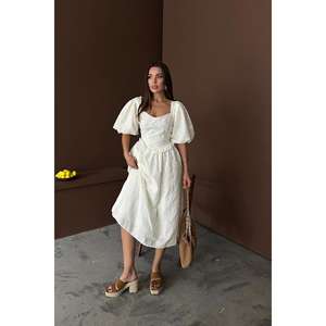 Robe brodée à manches ballon blanc cassé, taille naturelle, col carré, coupe trapèze, tissée, pour usage quotidien décontracté, vente en gros - Product Image 4