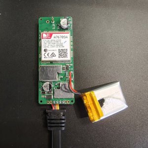 Traceur GPS 4G LTE étanche avec suivi en temps réel, application Android, arrêt à distance du moteur et détection ACC pour voitures - Product Image 4