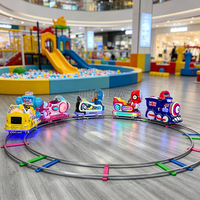 Train de centre commercial attrayant, structure en plastique et acier, 5 places, télécommande manuelle détachable avec vitesse réglable