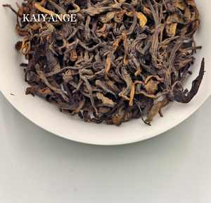 KAIYANGE Vente en gros de thé Pu-erh mûr de bonne qualité MENGHAI, naturellement fermenté, arôme bois de <span class=keywords><strong>camphre</strong></span>, thé Pu-erh mûr compressé - Product Image 2