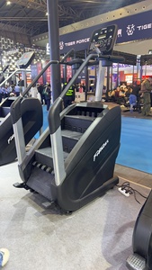 อุปกรณ์ออกกำลังกายคาร์ดิโอในร่มเชิงพาณิชย์ เครื่องปีนบันไดแบบใช้คีย์บอร์ดสำหรับเชิงพาณิชย์ - Product Image 2