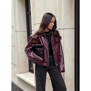 Blouson en cuir court <span class=keywords><strong>rouge</strong></span> bordeaux pour <span class=keywords><strong>femme</strong></span>, nouvelle collection printemps, haut de gamme, coupe ample, col à revers, style motard vintage, vente en gros - Product Image 4