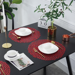 طاولة طعام مزخرفة مفرغة من الحصير الذهبية المعدنية مناسبة للعطلات وحفلات الزفاف - Product Image 5