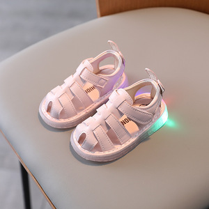 Sandales fermées pour bébé, style coréen, couleur unie, lumineuses, pour l'été et la plage, semelle souple, premières sandales de marche pour filles - Product Image 3