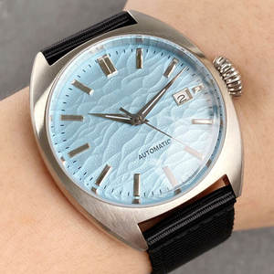 Tandorio 39mm Piloten-Mechanikuhr für Herren NH35 Uhrwerk Blaues Wellenzifferblatt Gewölbtes Saphirglas Große Krone Silberne Handschraubkrone - Product Image 2