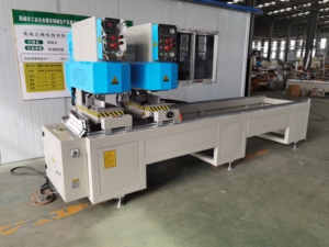 Máquina de Soldadura PLC de Doble Cabezal CNC Semiautomática Industrial para Procesamiento de PVC/UPVC, Uso en Fábrica, 380V/220V, 1 Año de Garantía - Product Image 1