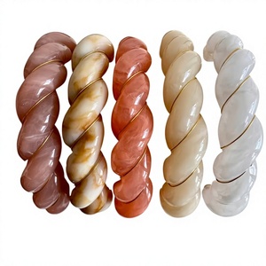 Pulseras de Resina Trenzada, Joyería Artística, Diseño Escultural, Forma Irregular, Colección Multicolor - Product Image 1