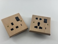 Enchufe doble 13A conmutado directamente de fábrica con Usb + tipo C Panel de madera Proveedor eléctrico Interruptor y enchufe de pared