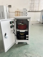 Régulateur de tension automatique SVC monophasé 120V 220V 230V 5KVA 10KW 10KVA 15KVA 20KVA avec moteur servo en cuivre