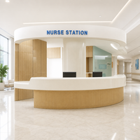 Bureau de réception ergonomique moderne en bois courbé sur mesure de qualité supérieure pour hôpitaux, cliniques et projets de centres médicaux