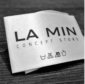 Nhà Máy Cung Cấp Tùy Chỉnh Satin Dệt Nhãn Cho Hàng May Mặc Tùy Chỉnh Thiết Kế Kích Thước Gấp Kim Loại Với In Kỹ Thuật Mô Hình Số Tag - Product Image 6